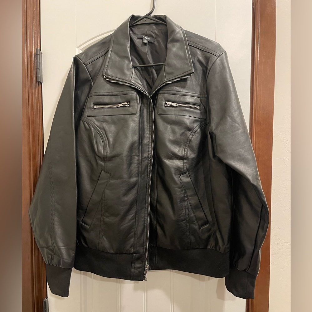 Torrid faux leather bomber jacket - Picture 1 of 4